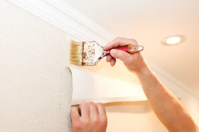 Pose de papier peint à la Bourgonce — revêtements muraux et toiles de verre